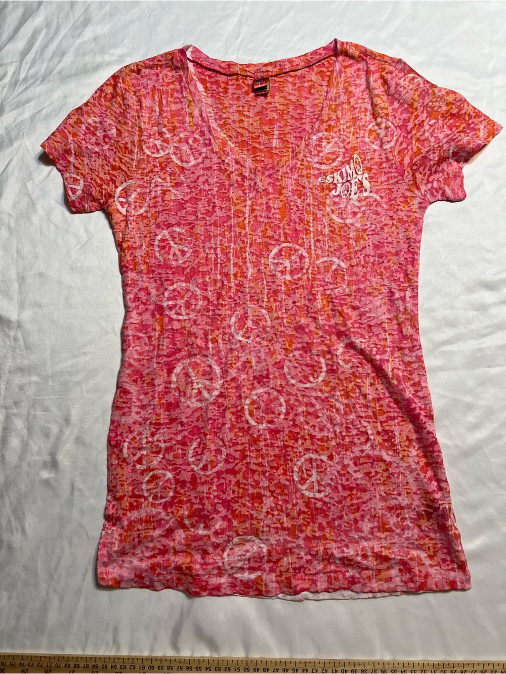Kavio Pink & Orange Peace Sign V-Neck Tee